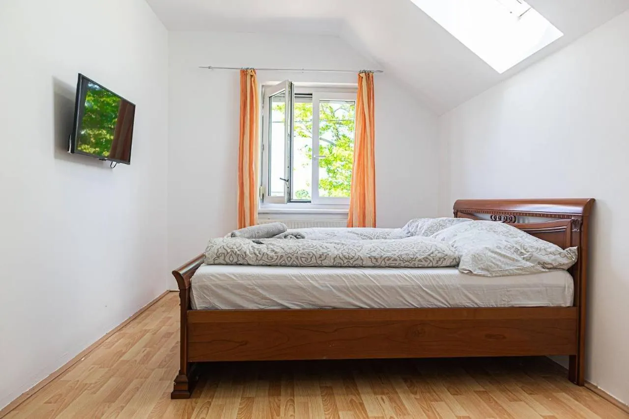 Double Room In An Elegant House Gd Vienna Austria