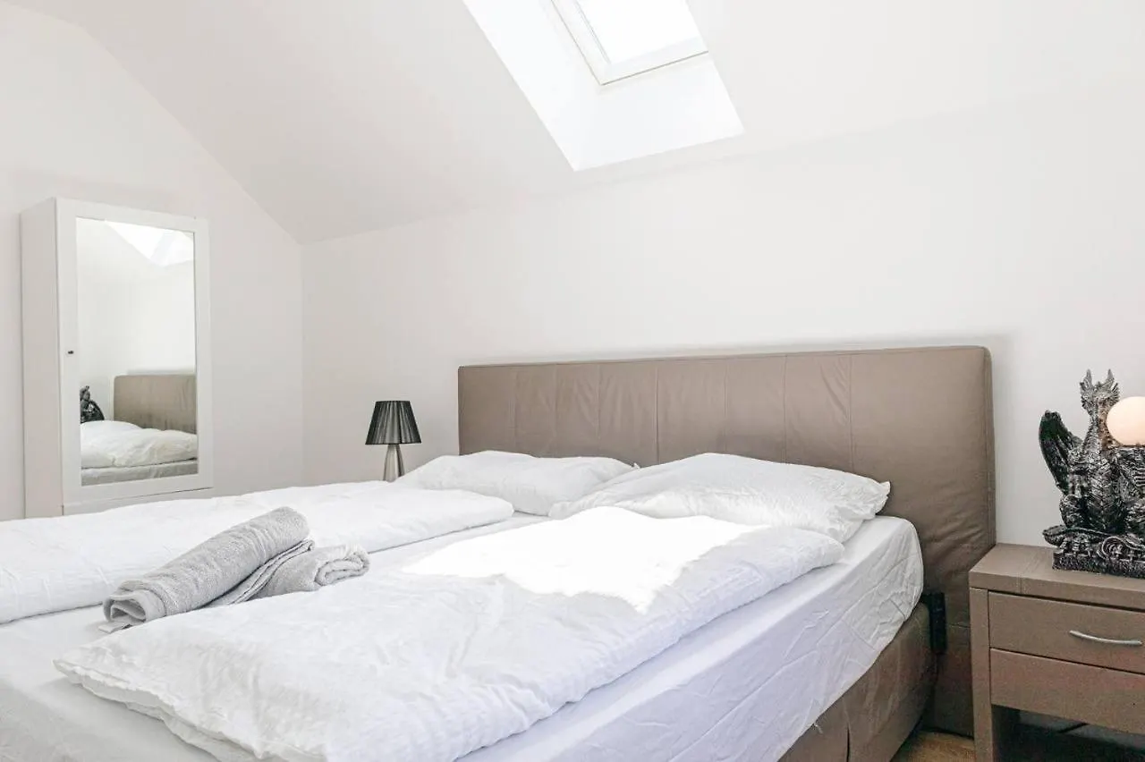 Double Room In An Elegant House Gd 비엔나